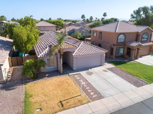 2454 E ORCHID Lane, Gilbert, AZ 85296