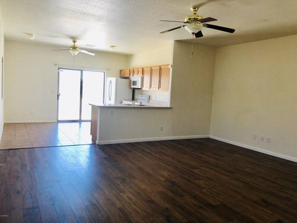 Sierra Vista, AZ 85635,415 VIA LUNA --