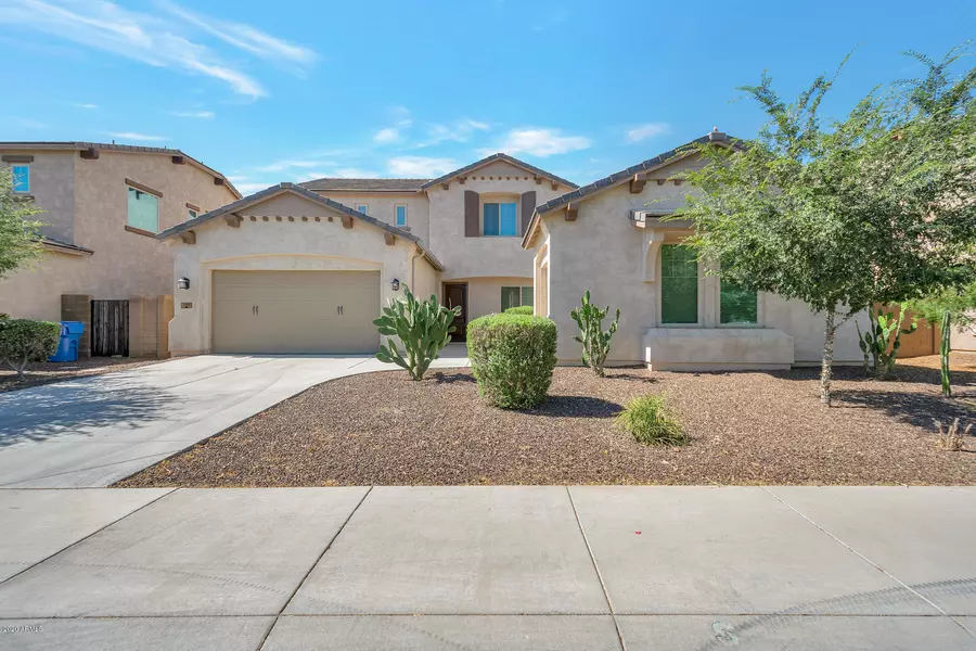 2915 E LONGHORN Drive, Gilbert, AZ 85297