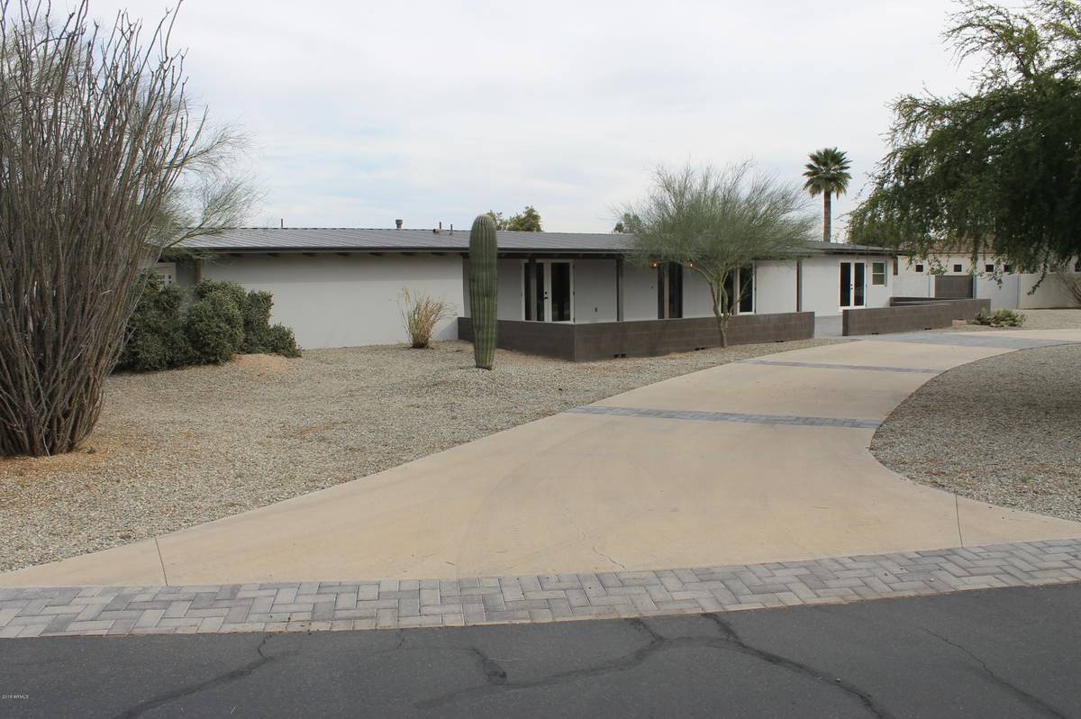 Paradise Valley, AZ 85253,6545 N SMOKE TREE Lane