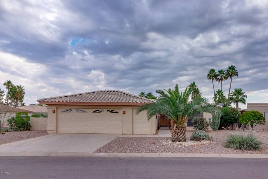 26662 S NEW TOWN Drive, Sun Lakes, AZ 85248