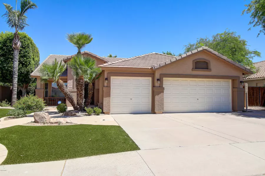 5556 E GARNET Avenue, Mesa, AZ 85206