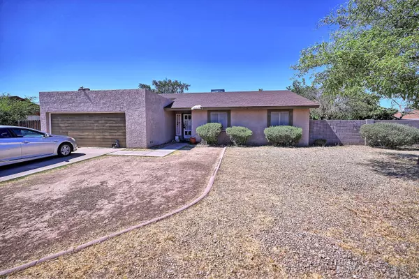 5302 W MERCER Lane, Glendale, AZ 85304