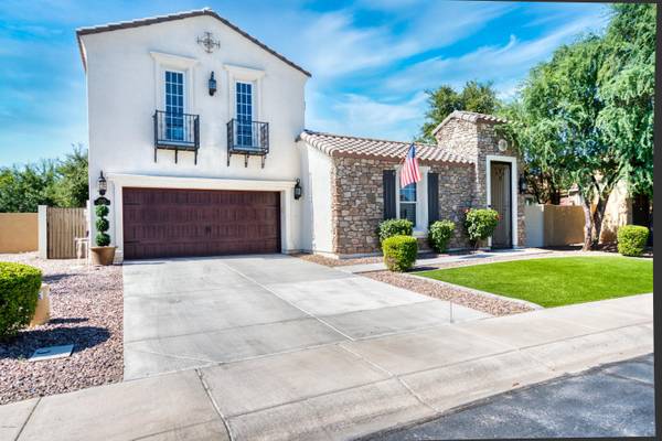 Chandler, AZ 85286,2325 E Desert Broom Place