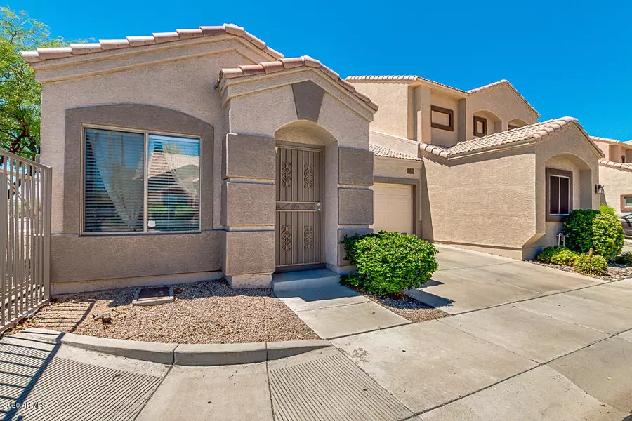 2763 E SCHILIRO Circle, Phoenix, AZ 85032