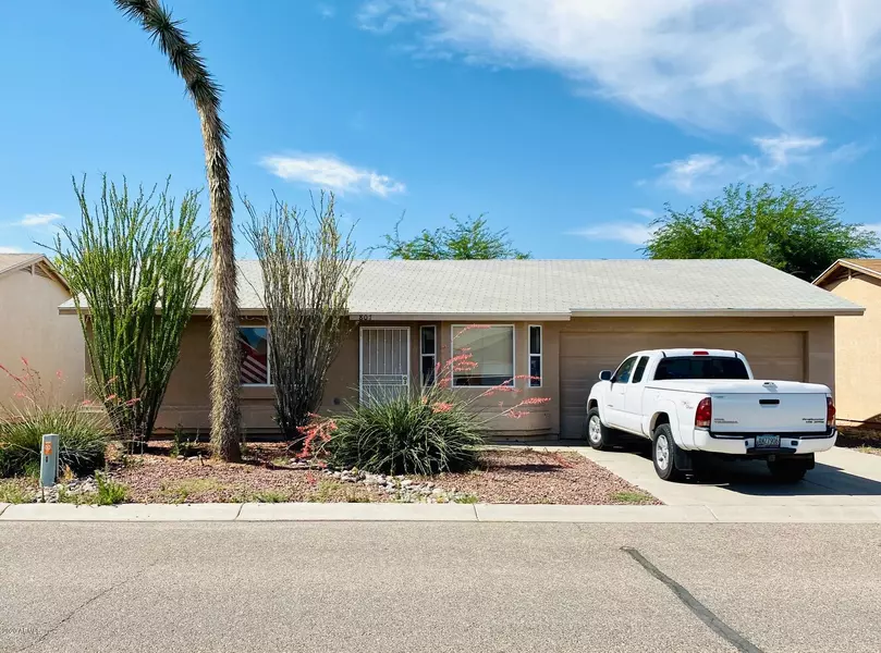 807 W SHANNONS Way, Coolidge, AZ 85128