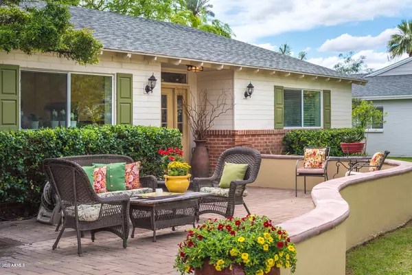 435 W HARMONT Drive, Phoenix, AZ 85021