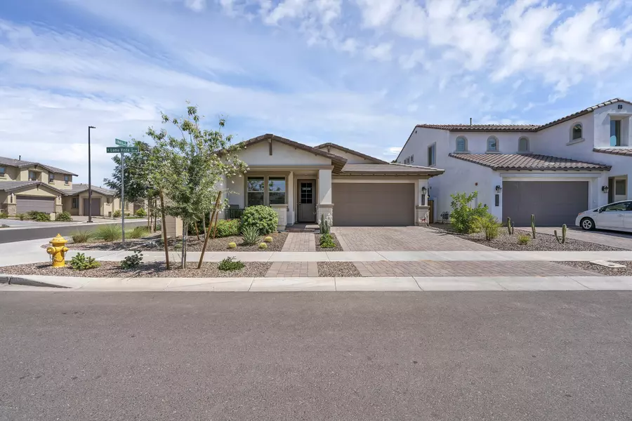 3838 E LOMA VISTA Street, Gilbert, AZ 85295