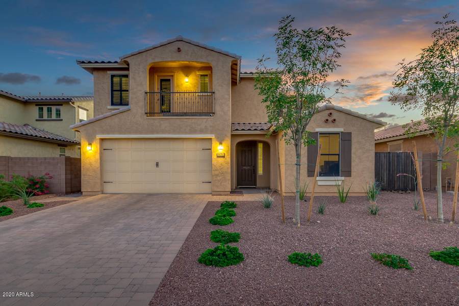 4082 S MCMINN Drive, Gilbert, AZ 85297