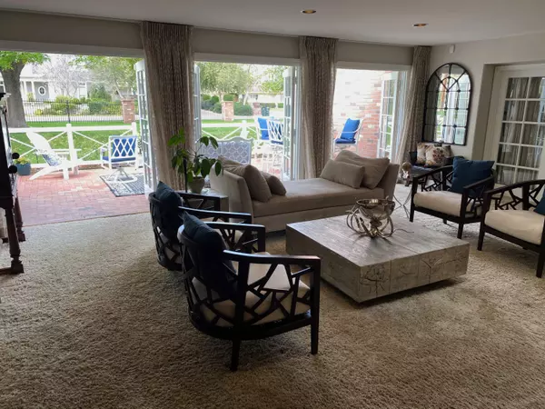 Scottsdale, AZ 85251,6241 E EXETER Boulevard