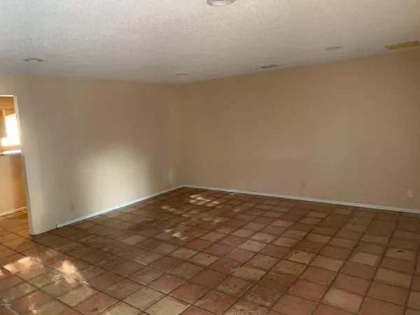 Phoenix, AZ 85032,16027 N 40TH Place