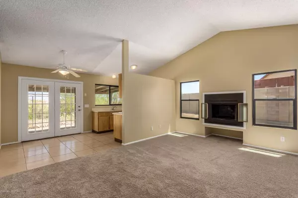Tucson, AZ 85730,8769 E ALMOND Street
