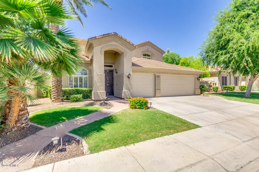 987 W REDWOOD Drive, Chandler, AZ 85248