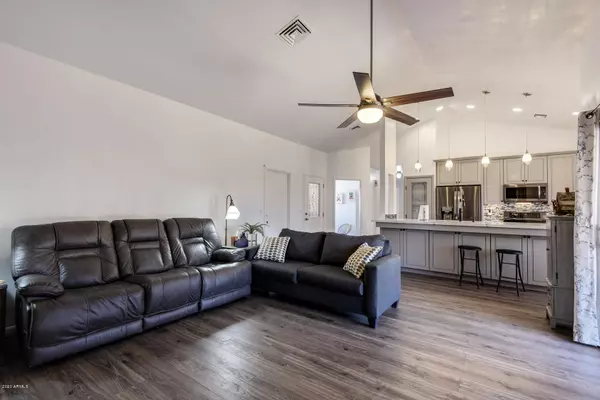 Phoenix, AZ 85033,7601 W MEADOWBROOK Avenue