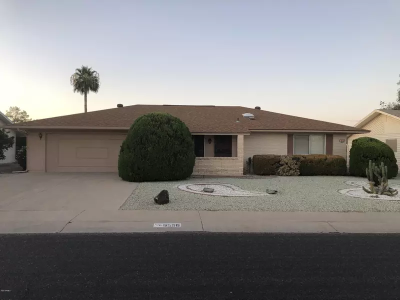 9556 W SPANISH MOSS Lane, Sun City, AZ 85373