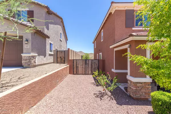 New River, AZ 85087,43829 N ERICSON Lane