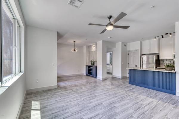 Phoenix, AZ 85008,5401 E VAN BUREN Street #1055