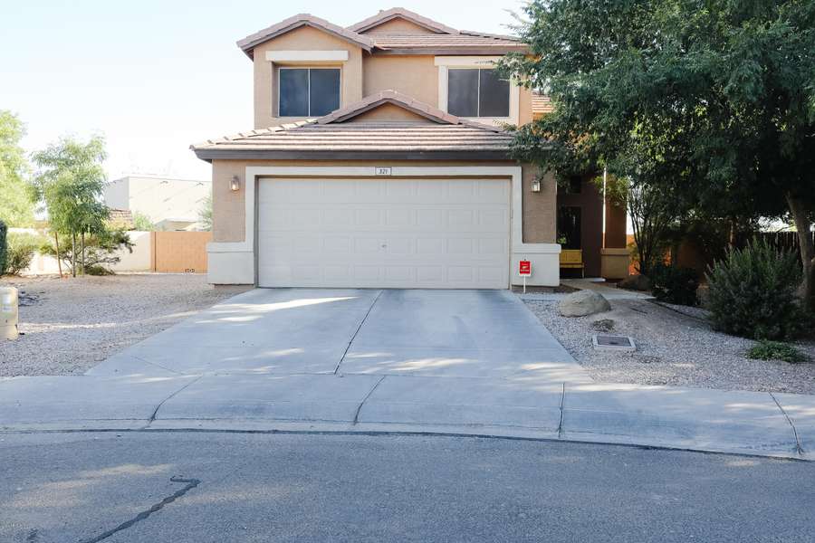 321 E LESLIE Avenue, San Tan Valley, AZ 85140