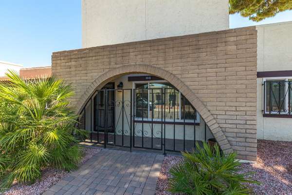 Phoenix, AZ 85015,1845 W CLAREMONT Street