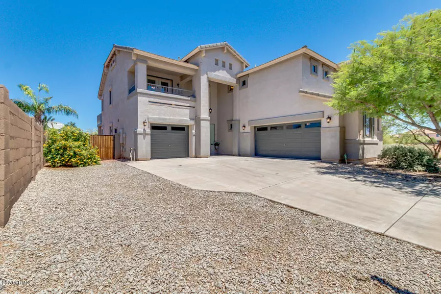 1304 W HOLSTEIN Trail, San Tan Valley, AZ 85143