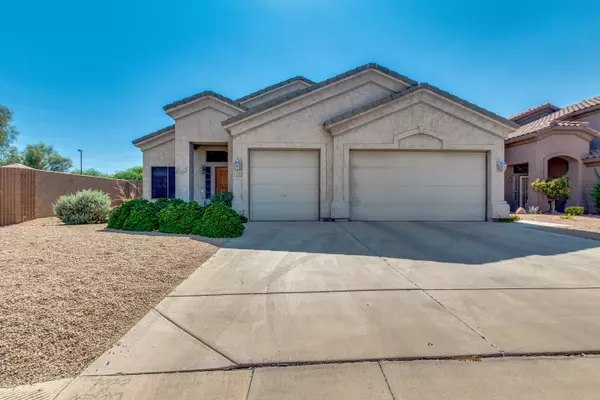 958 S SILVERADO Street, Gilbert, AZ 85296