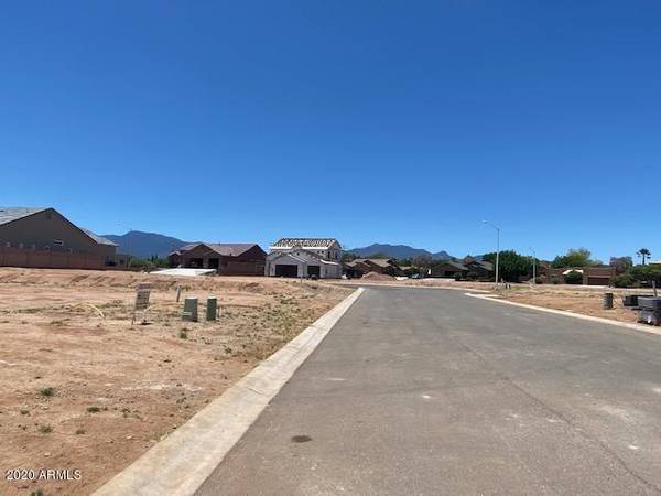 Sierra Vista, AZ 85635,5443 Desert Willow Loop