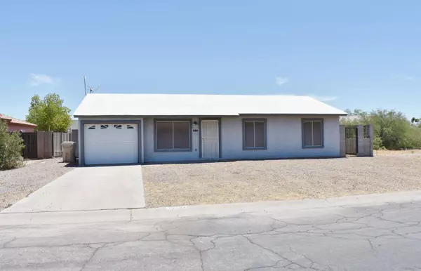 15291 S Amado Boulevard, Arizona City, AZ 85123