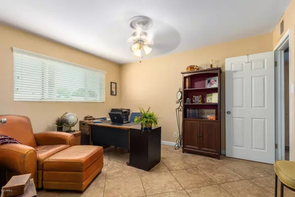 Tempe, AZ 85288,425 E CONTINENTAL Drive