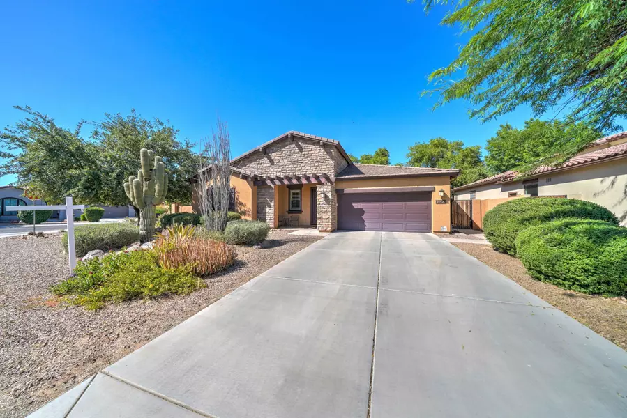 2968 S ROCA Street, Gilbert, AZ 85295