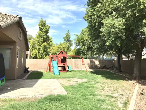 Gilbert, AZ 85297,4474 E WARBLER Court