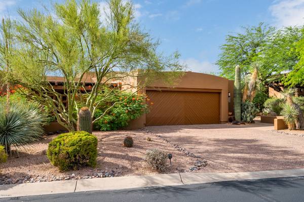 Carefree, AZ 85377,8502 E CAVE CREEK Road E #14