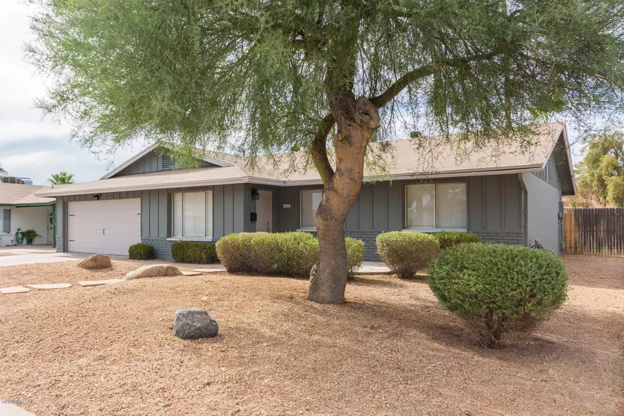 2426 E RIVIERA Drive, Tempe, AZ 85282