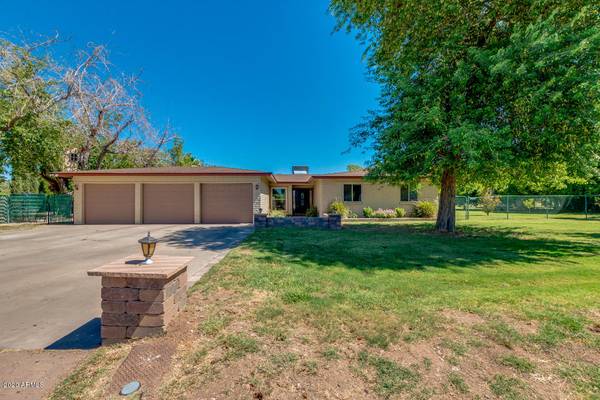 Peoria, AZ 85381,8018 W ACOMA Drive