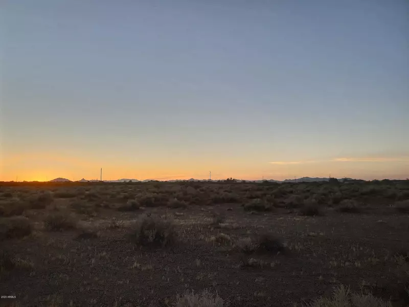 4000 S 360th Avenue #-, Tonopah, AZ 85354