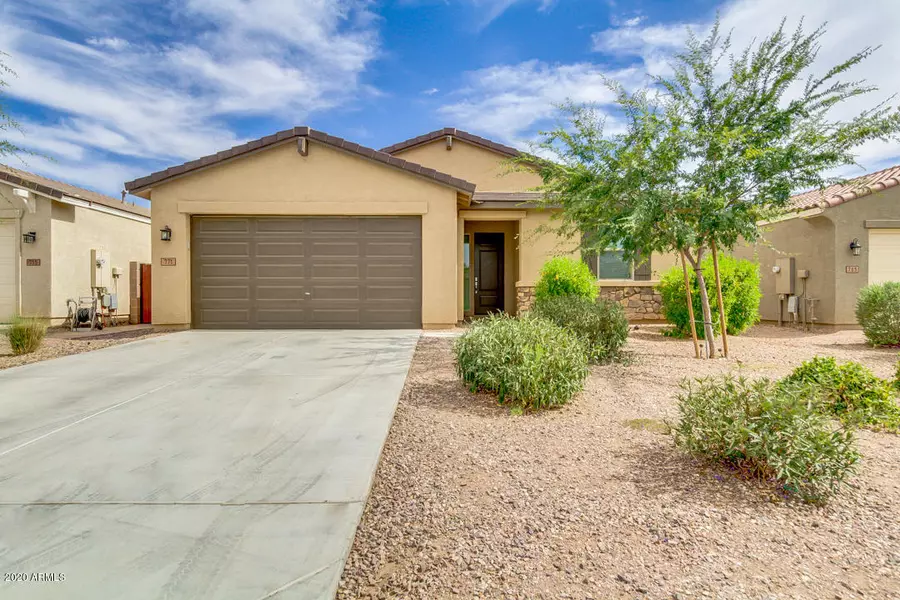 771 W CARLSBAD Drive, San Tan Valley, AZ 85140