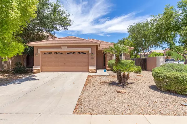 1164 E SAN TAN Drive, Gilbert, AZ 85296