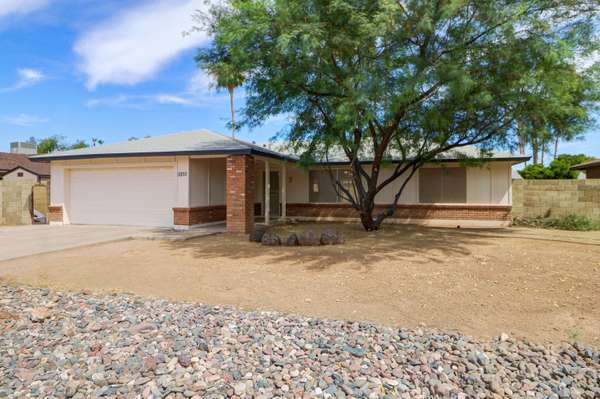 Glendale, AZ 85302,5210 W LAS PALMARITAS Drive