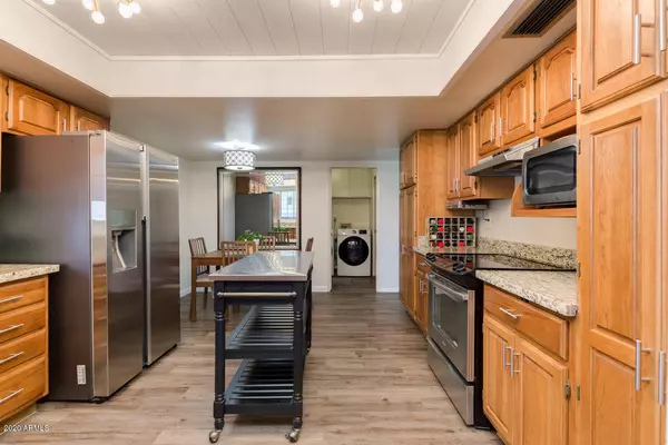 Tempe, AZ 85283,6732 S LAKESHORE Drive