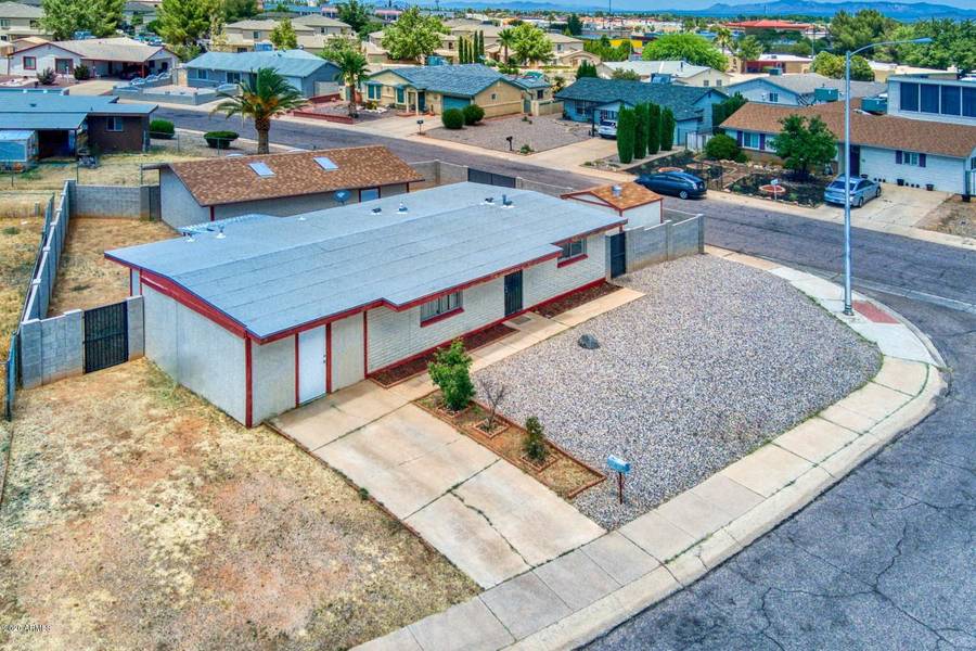 61 E Brown Drive, Sierra Vista, AZ 85635