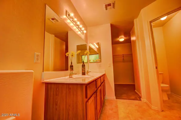 Tolleson, AZ 85353,10527 W CHICKASAW Street