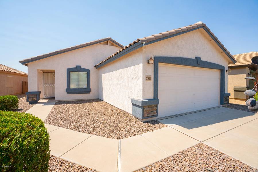 2811 E MINERAL PARK Road, San Tan Valley, AZ 85143