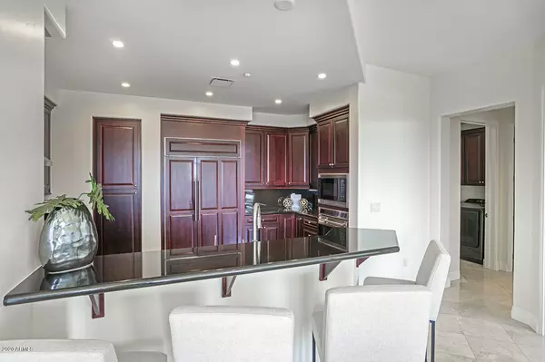 Scottsdale, AZ 85254,15802 N 71ST Street #552