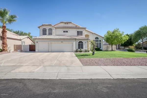 Gilbert, AZ 85233,1826 W REDFIELD Road