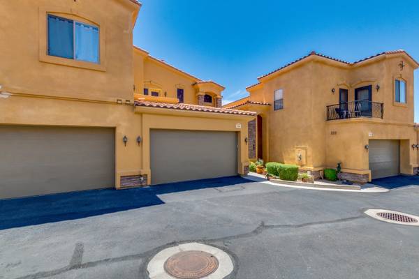 Phoenix, AZ 85024,19226 N CAVE CREEK Road #114