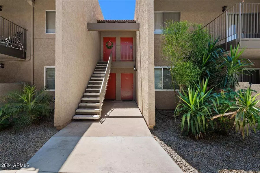 5525 E THOMAS Road #D4, Phoenix, AZ 85018