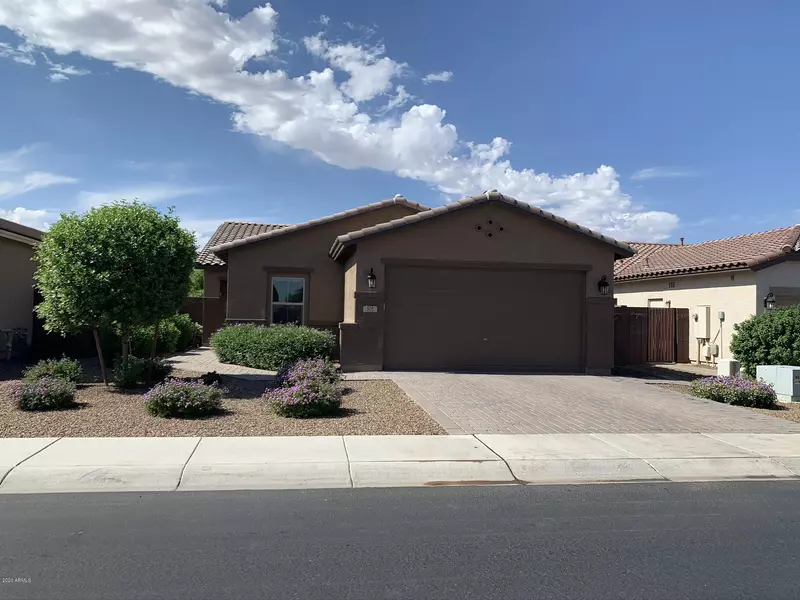 501 W HONEY LOCUST Avenue, San Tan Valley, AZ 85140