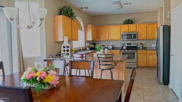 Tolleson, AZ 85353,2507 S 90TH Glen