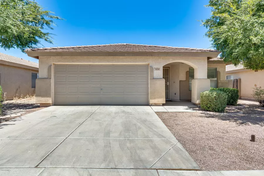 6044 W ODEUM Lane, Phoenix, AZ 85043