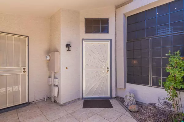 Mesa, AZ 85202,1718 S LONGMORE Street #44