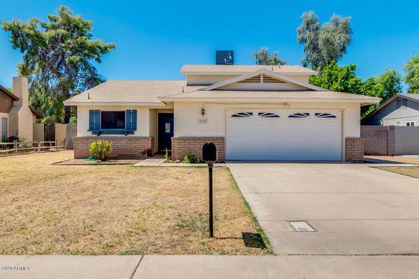 1525 W MCNAIR Street, Chandler, AZ 85224